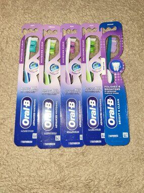 Oral B Toothbrush Lot 5 Total New Unopened